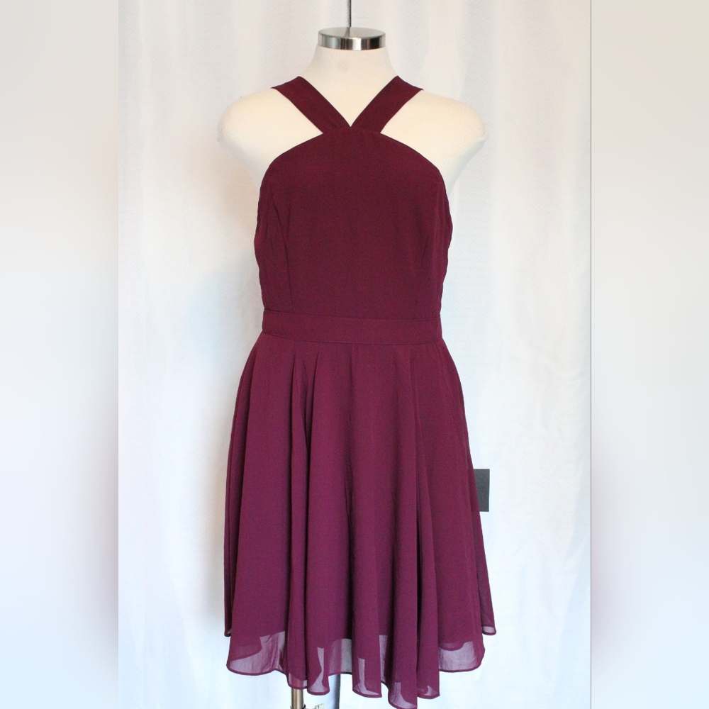 NWT Lulu’s Burgundy Halter Skater Dress – Size M